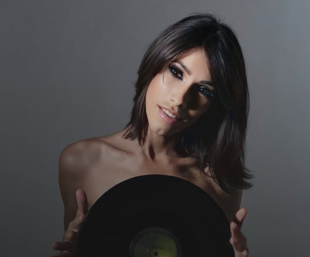 DJ Anastasia ดีเจ afro house และ tech house เรซิเดนต์ Tree Bay Phuket, Rava Beach Club และ Banana Beach Club