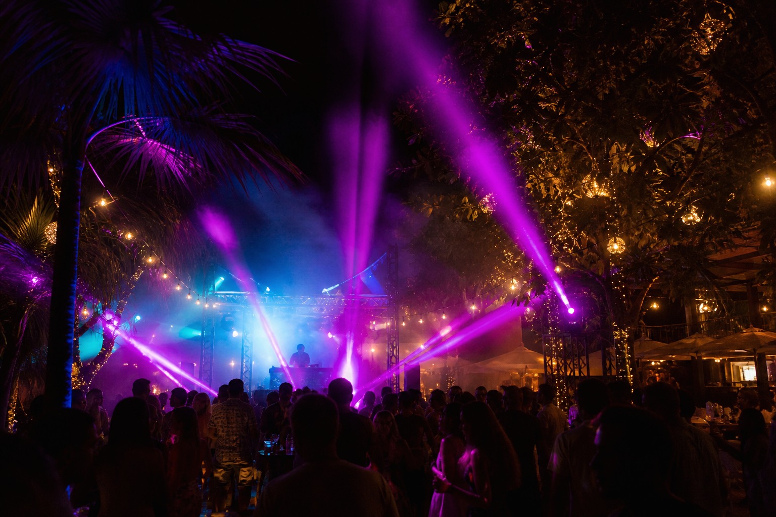 Event lighting rental in Phuket — moving heads, LED bars and stage lighting